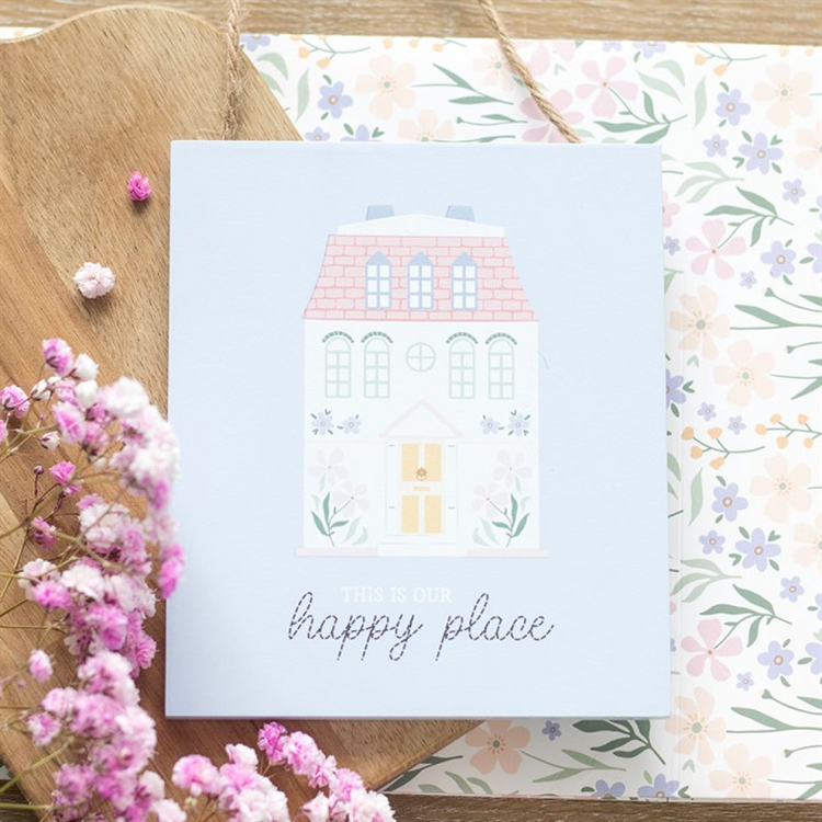 Wall plaques and pictures